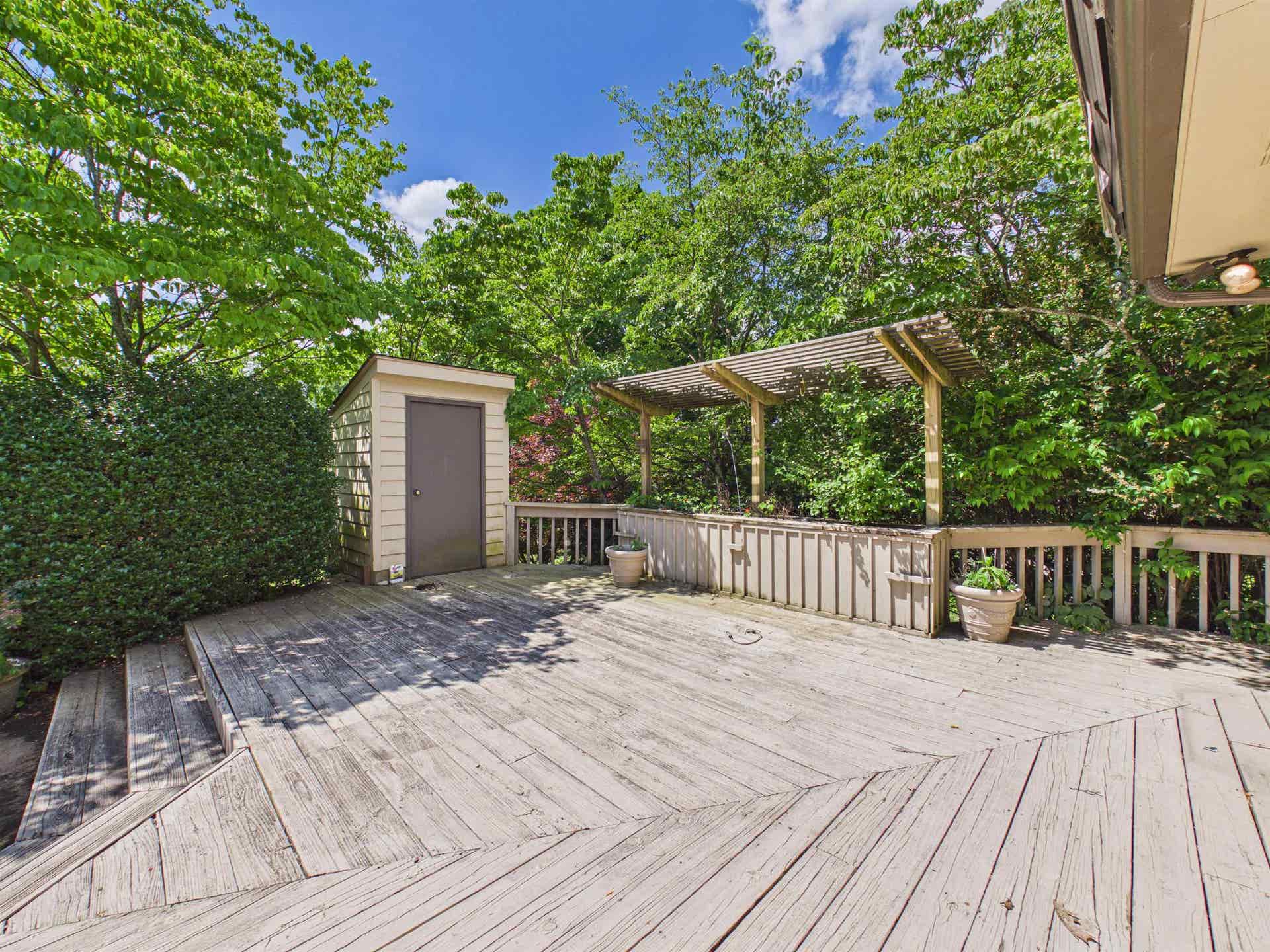 815 Hutcheson Drive, Blacksburg, VA 24060