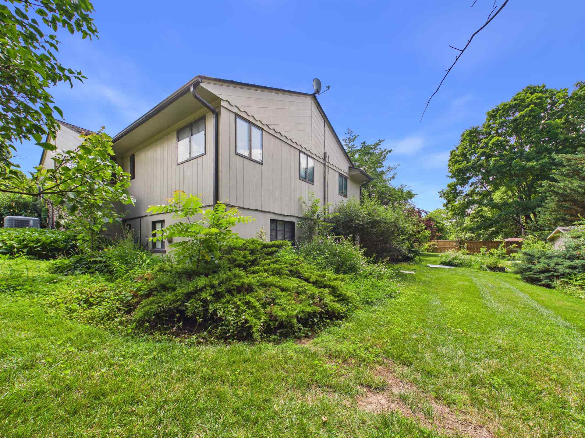 815 Hutcheson Drive, Blacksburg, VA 24060