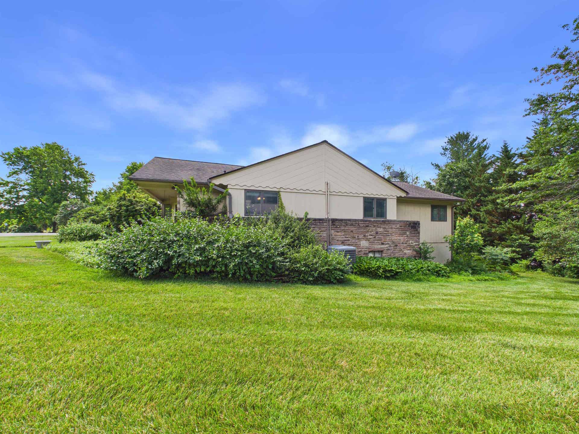 815 Hutcheson Drive, Blacksburg, VA 24060