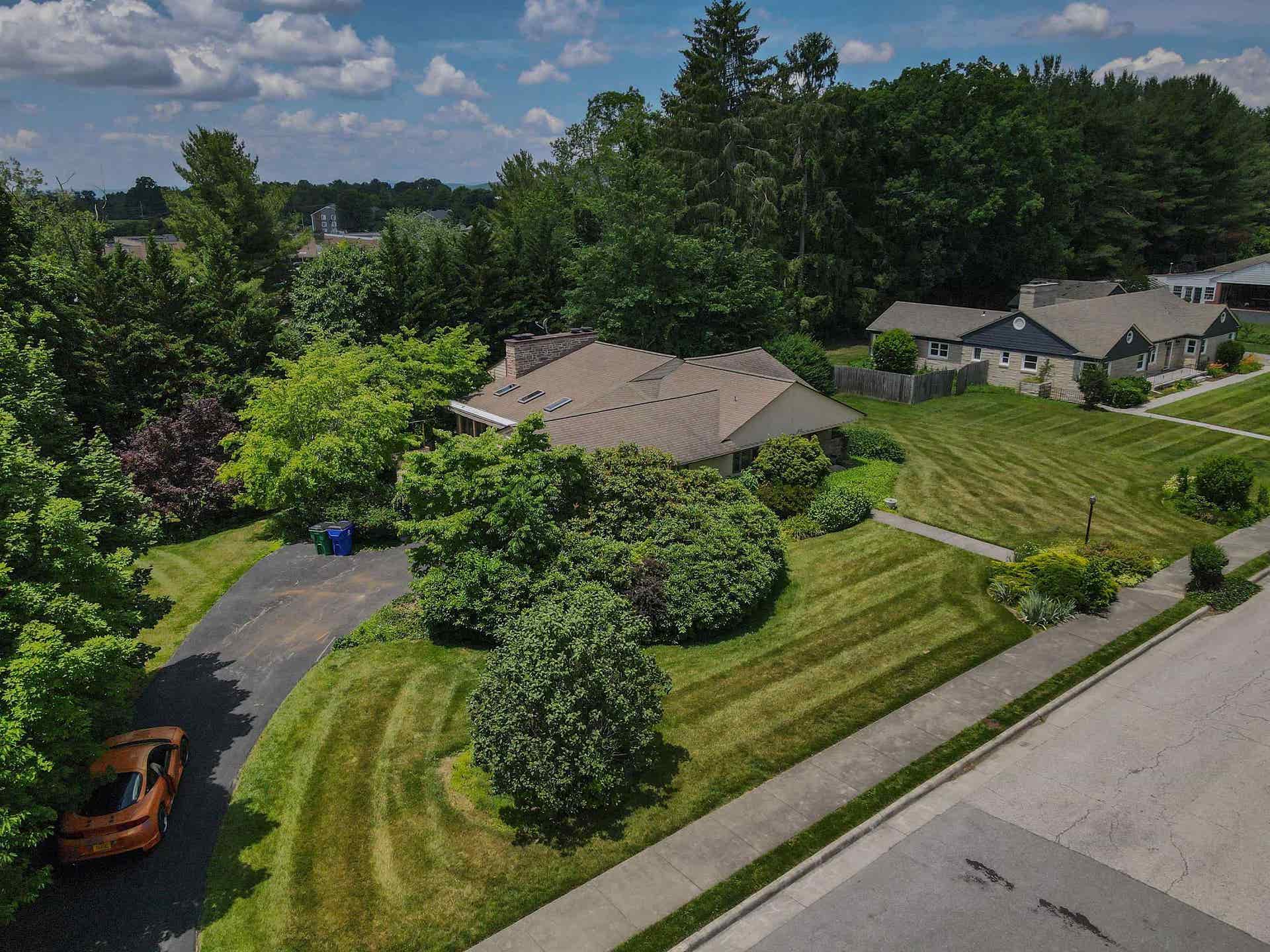 815 Hutcheson Drive, Blacksburg, VA 24060