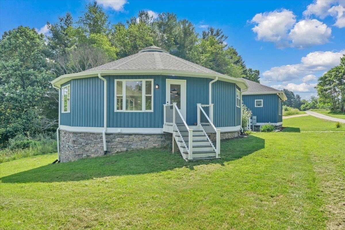 3202-3204 Mathews Lane, Blacksburg, VA 24060