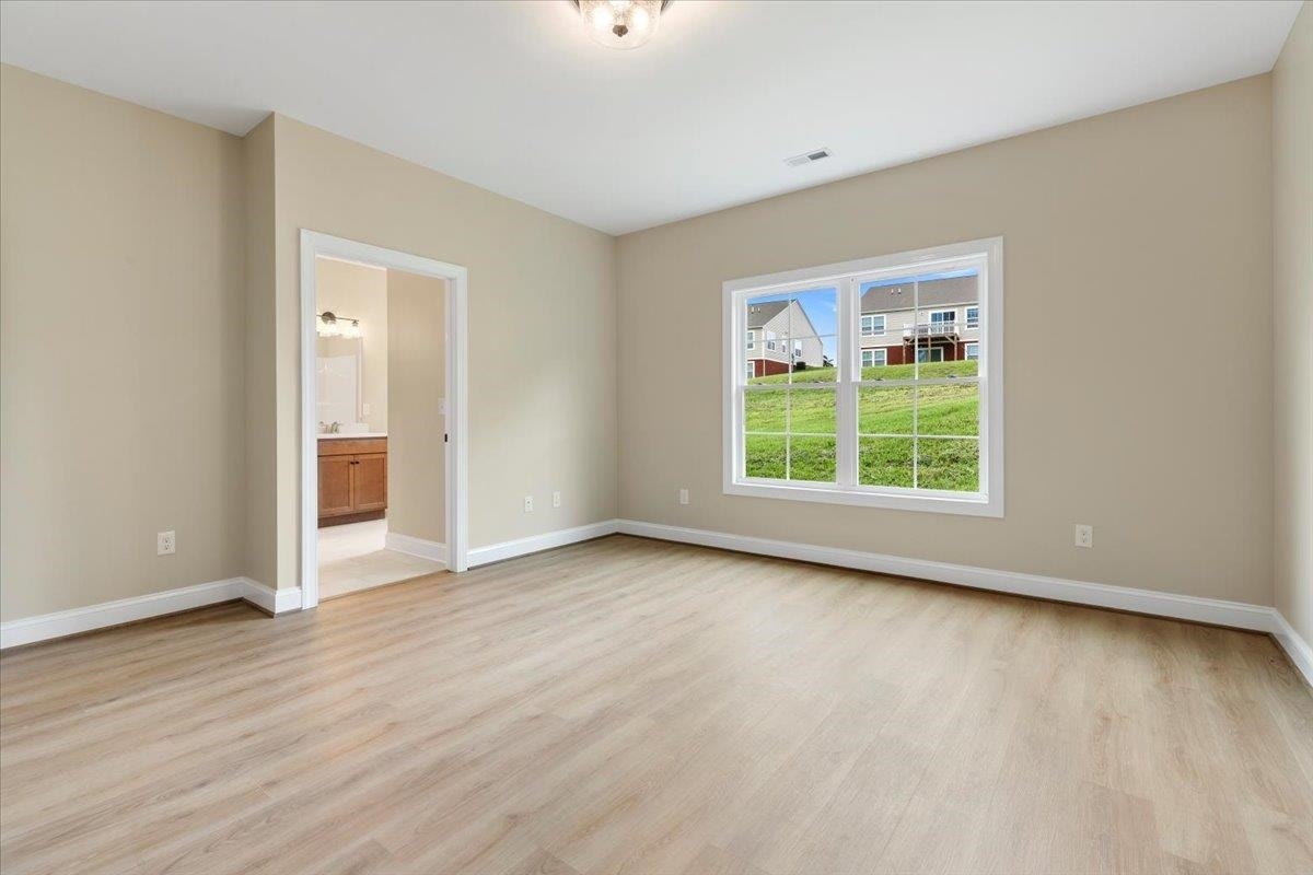 105 VINNIE Avenue, Christiansburg, VA 24073