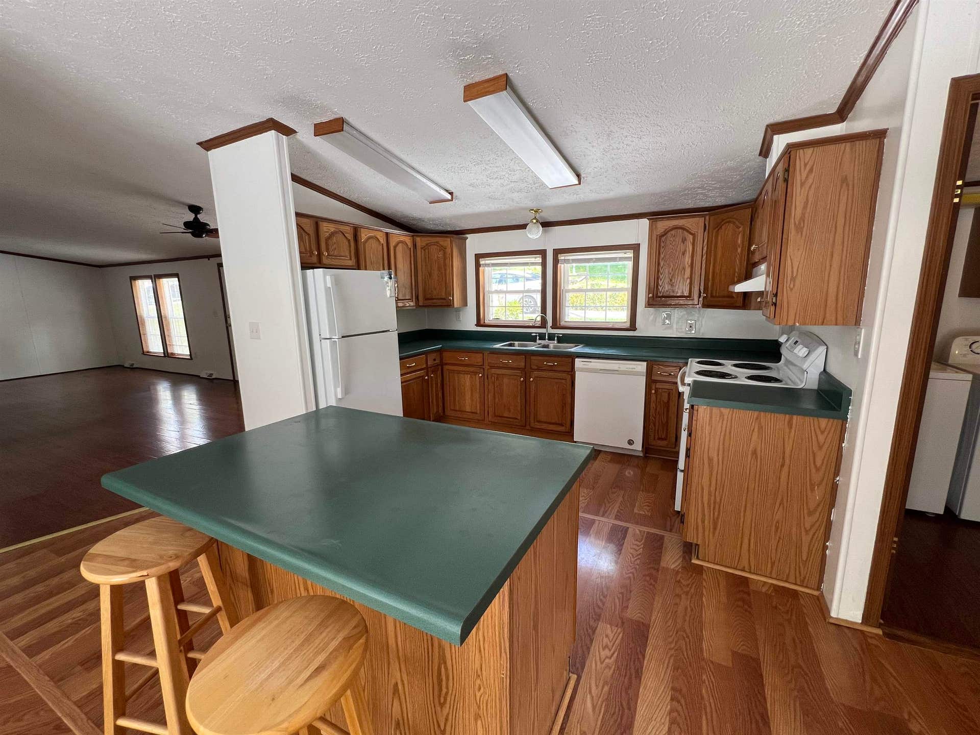 4212 CHRISTIE Lane, Christiansburg, VA 24073