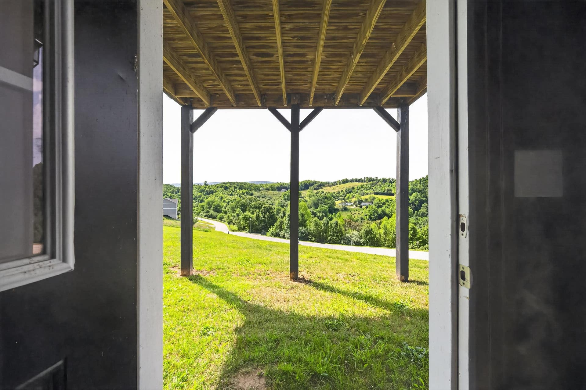 120 Prairie View Lane, Pembroke, VA 24136