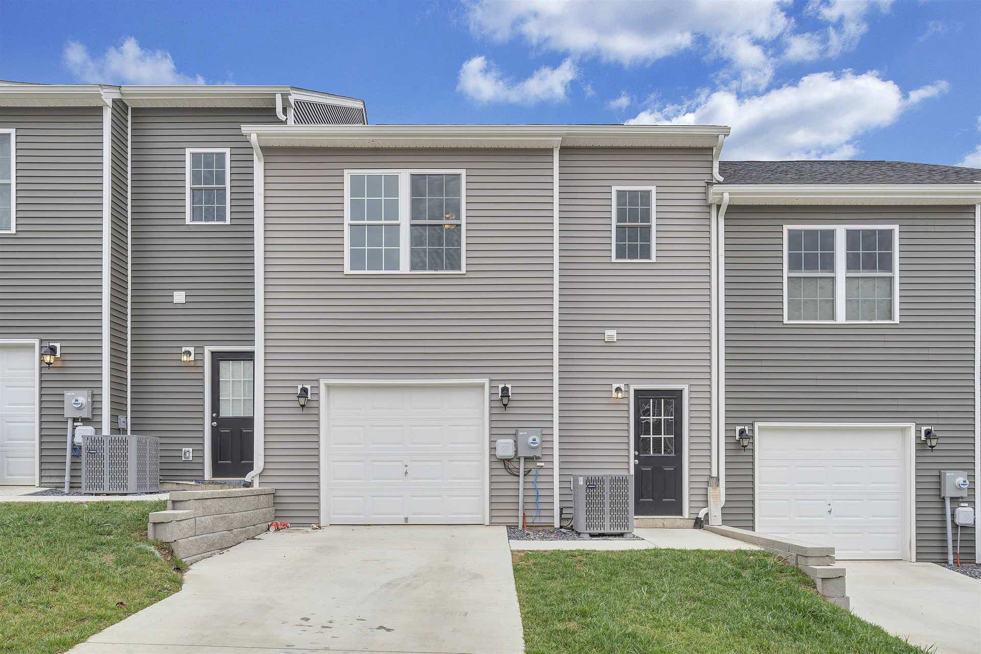 915 Holland Loop, Christiansburg, VA 24073