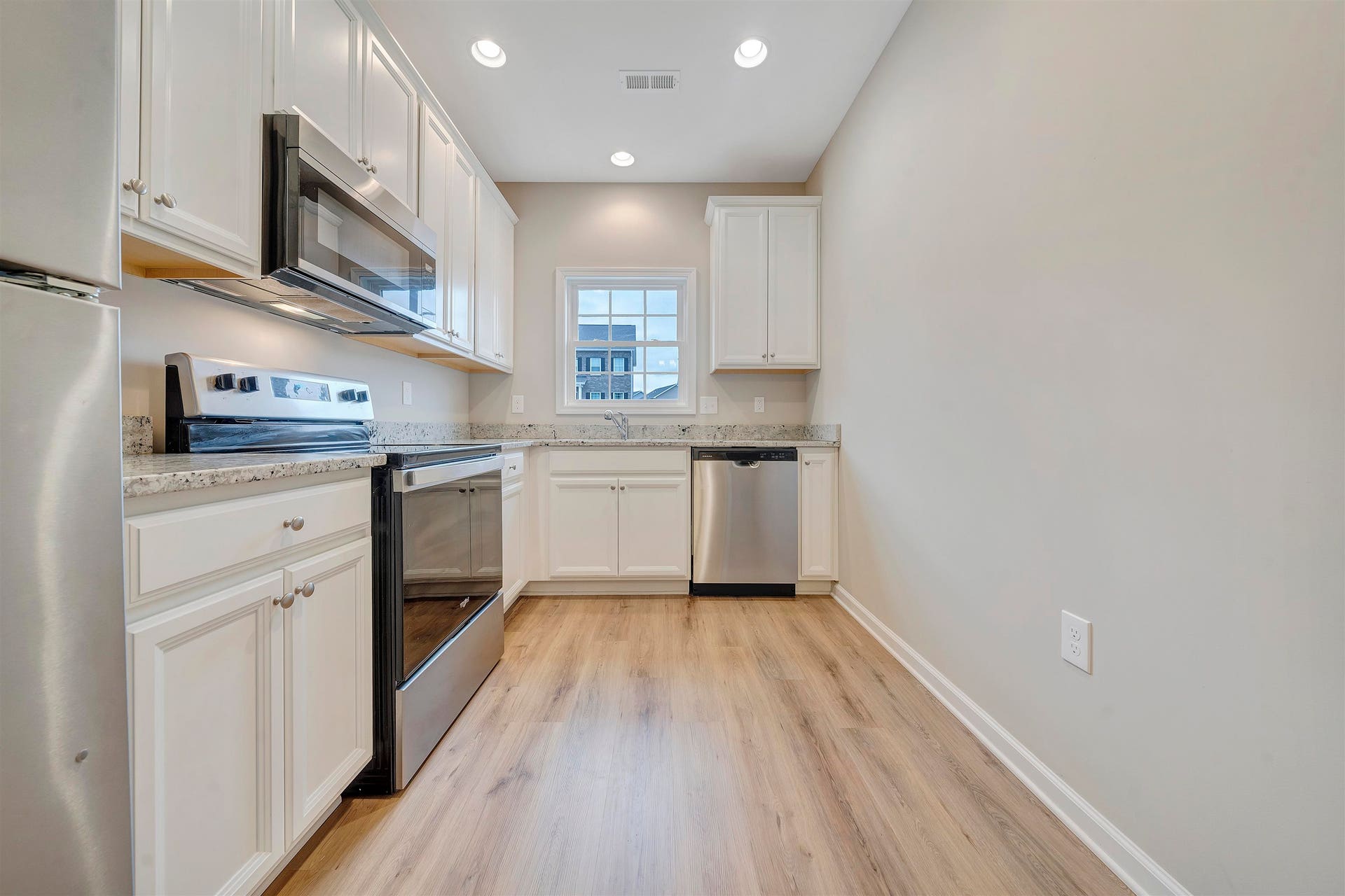 915 Holland Loop, Christiansburg, VA 24073