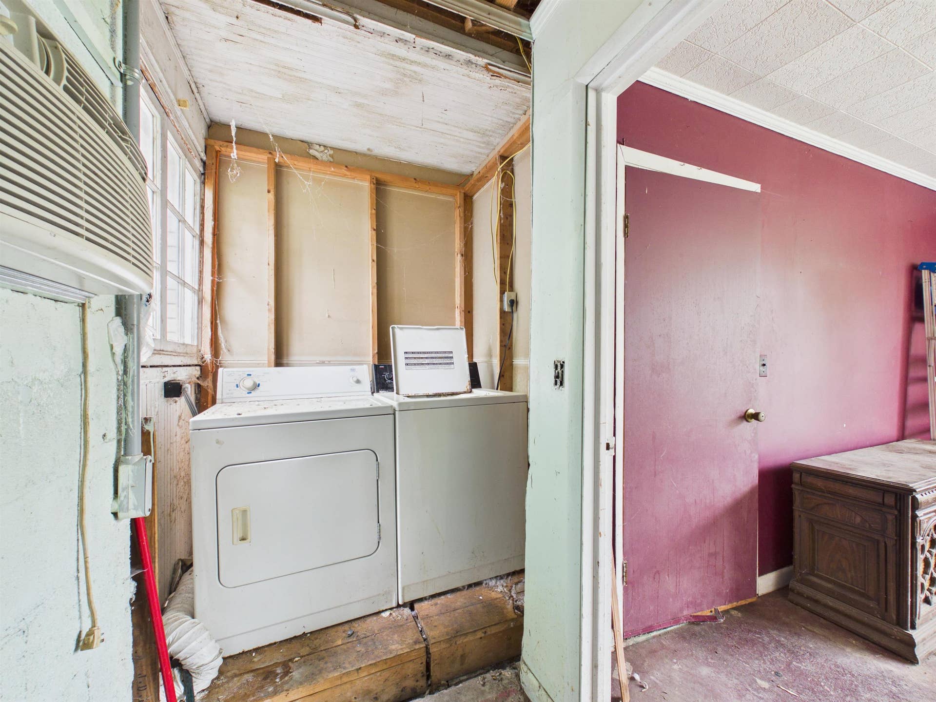114 12TH Street, Pulaski, VA 24301