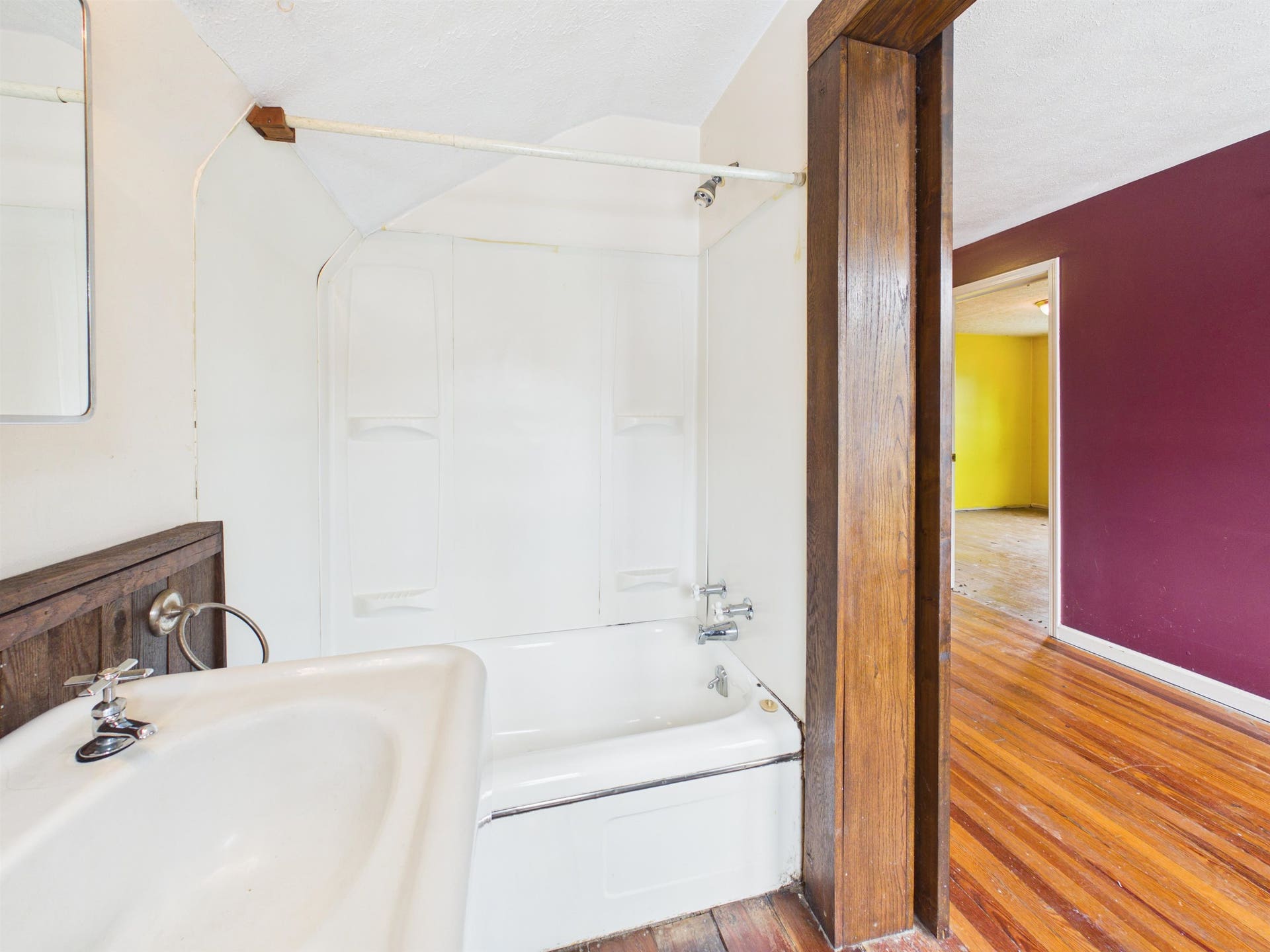 114 12TH Street, Pulaski, VA 24301