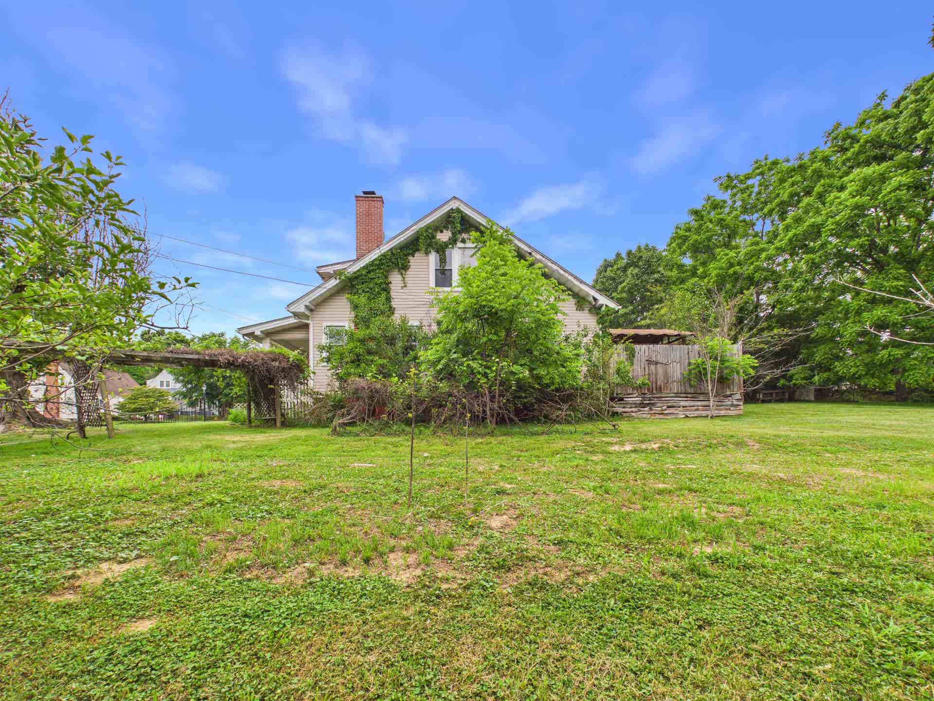 114 12TH Street, Pulaski, VA 24301