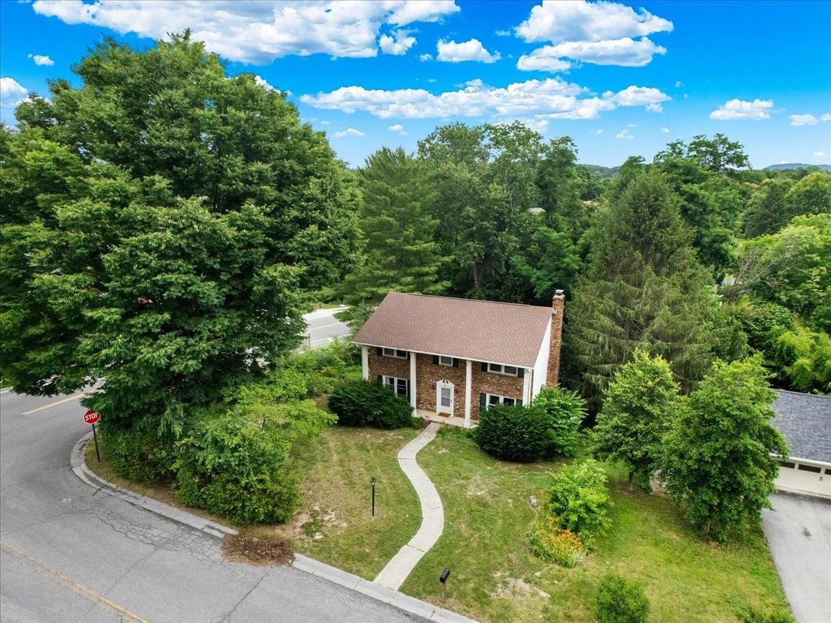 401 Stonegate Drive, Blacksburg, VA 24060