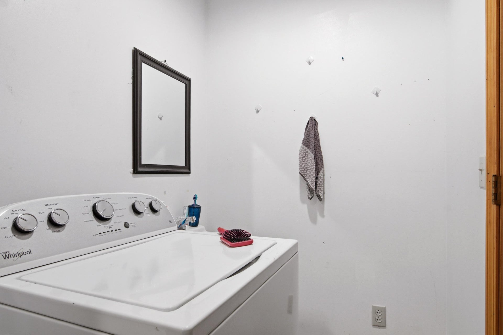 572 SHUMATE Avenue, Rich Creek, VA 24147
