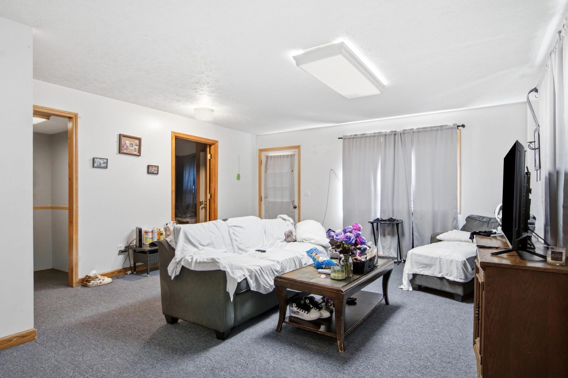 572 SHUMATE Avenue, Rich Creek, VA 24147