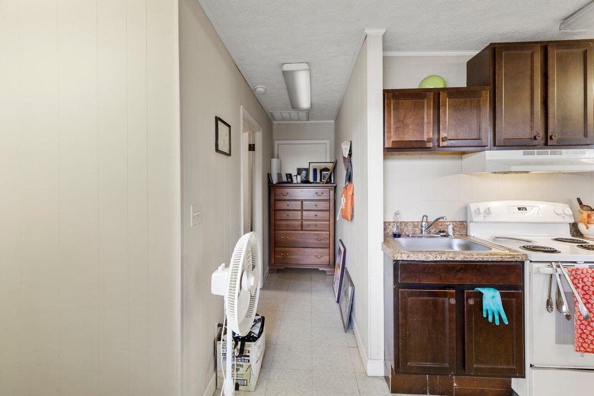 1194 Pulaski Giles Turnpike, Pearisburg, VA 24134