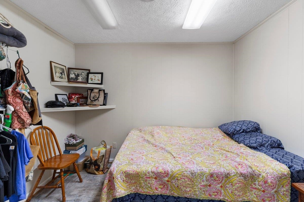 1194 Pulaski Giles Turnpike, Pearisburg, VA 24134