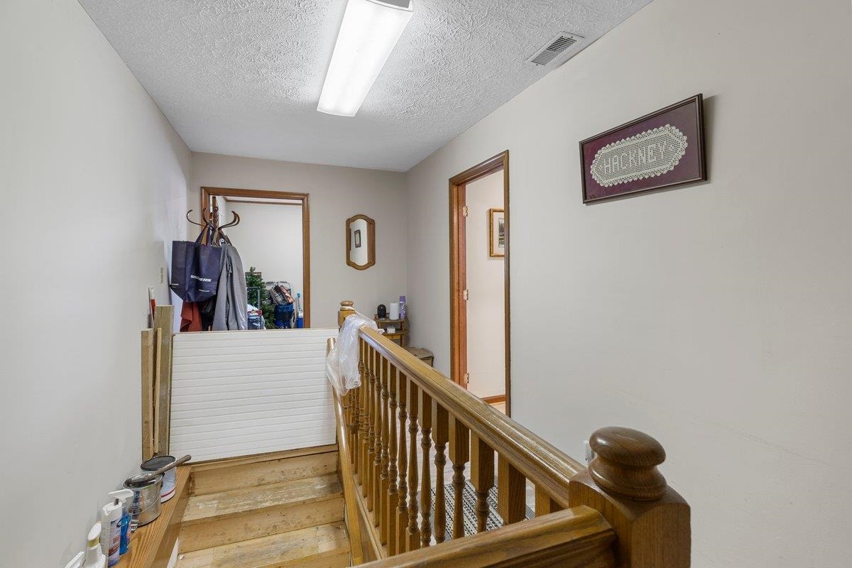 1194 Pulaski Giles Turnpike, Pearisburg, VA 24134