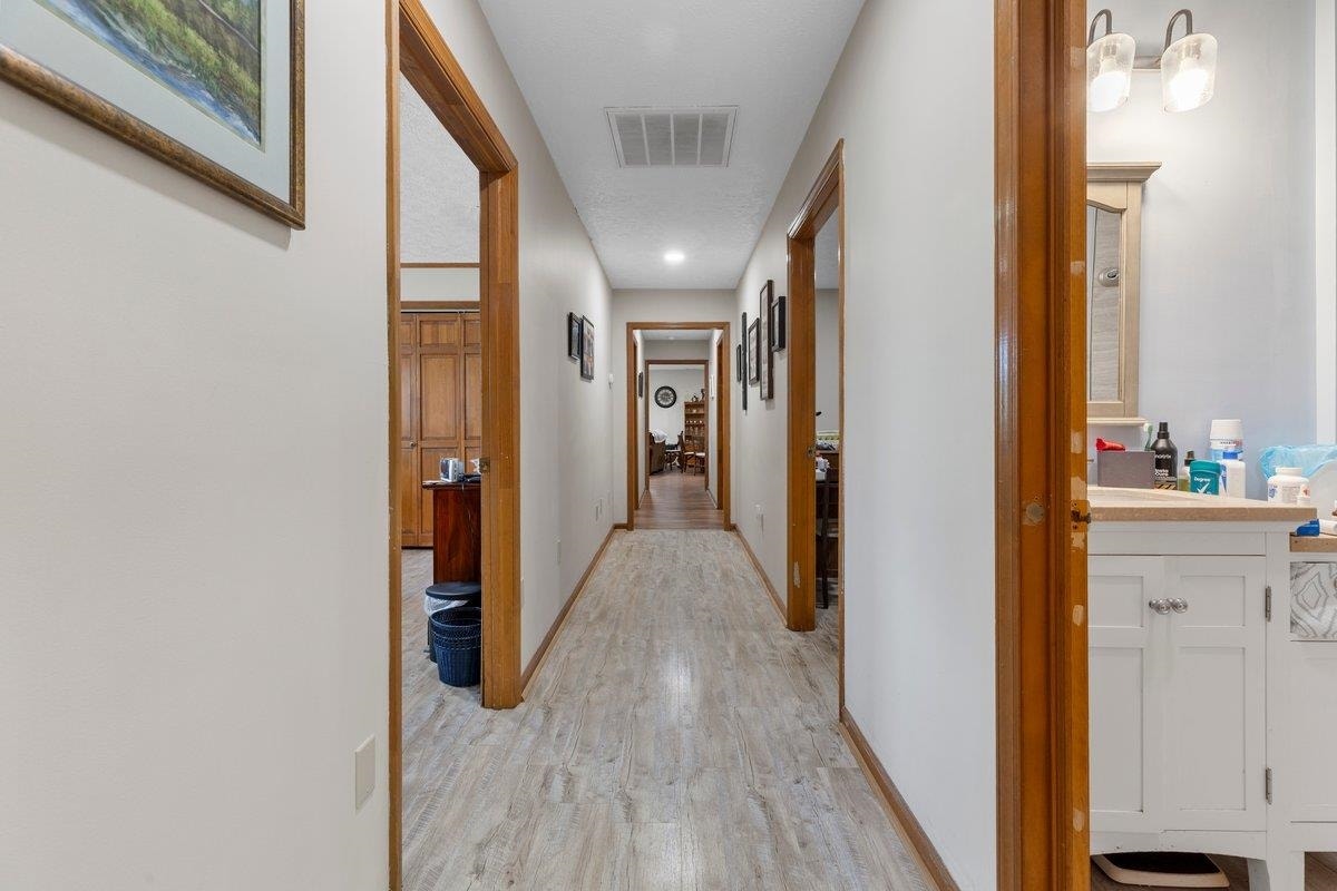 1194 Pulaski Giles Turnpike, Pearisburg, VA 24134