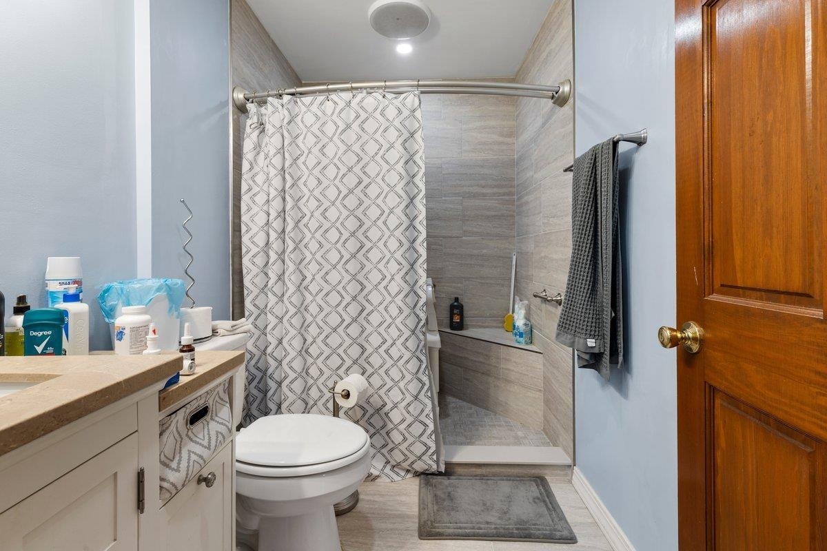 1194 Pulaski Giles Turnpike, Pearisburg, VA 24134