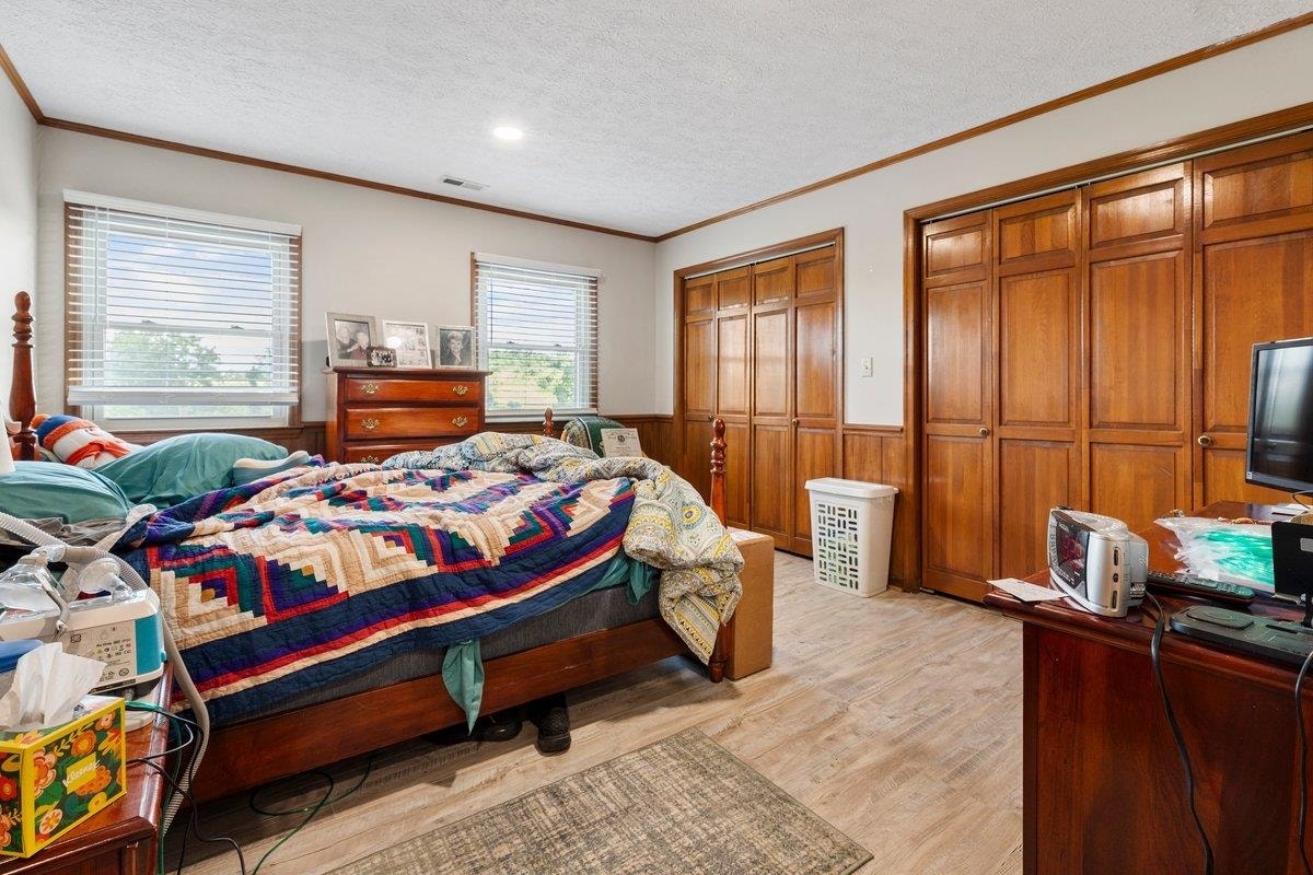 1194 Pulaski Giles Turnpike, Pearisburg, VA 24134