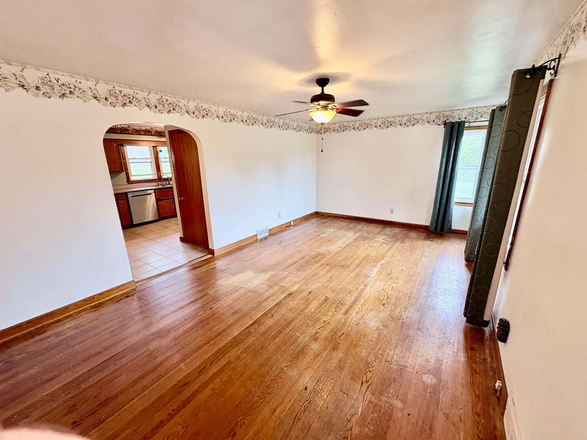 201 Honeysuckle Lane, Narrows, VA 24124