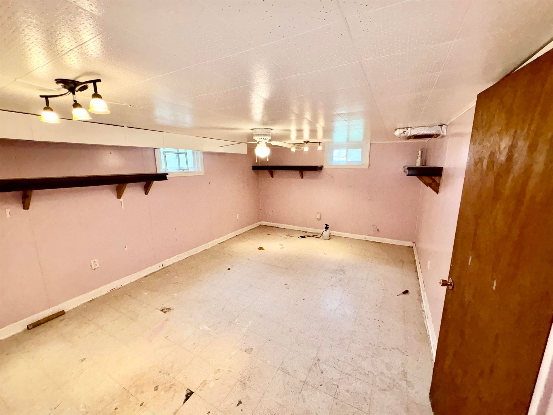 201 Honeysuckle Lane, Narrows, VA 24124