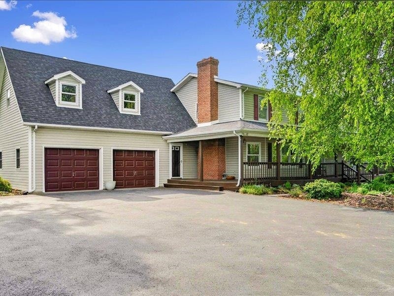 1210 VALLEY VIEW Drive, Pearisburg, VA 24134