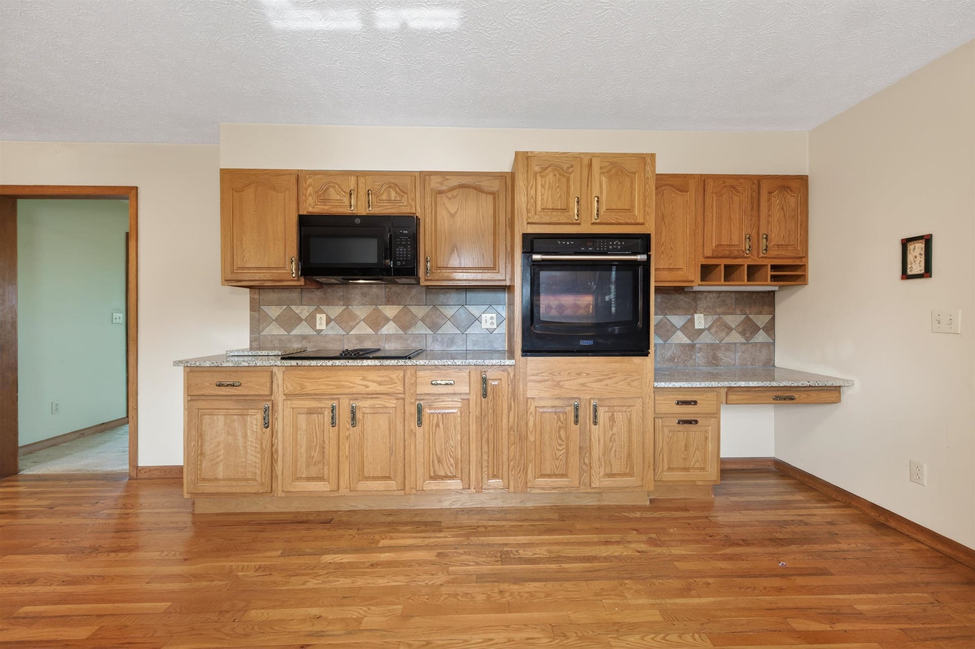 1210 VALLEY VIEW Drive, Pearisburg, VA 24134