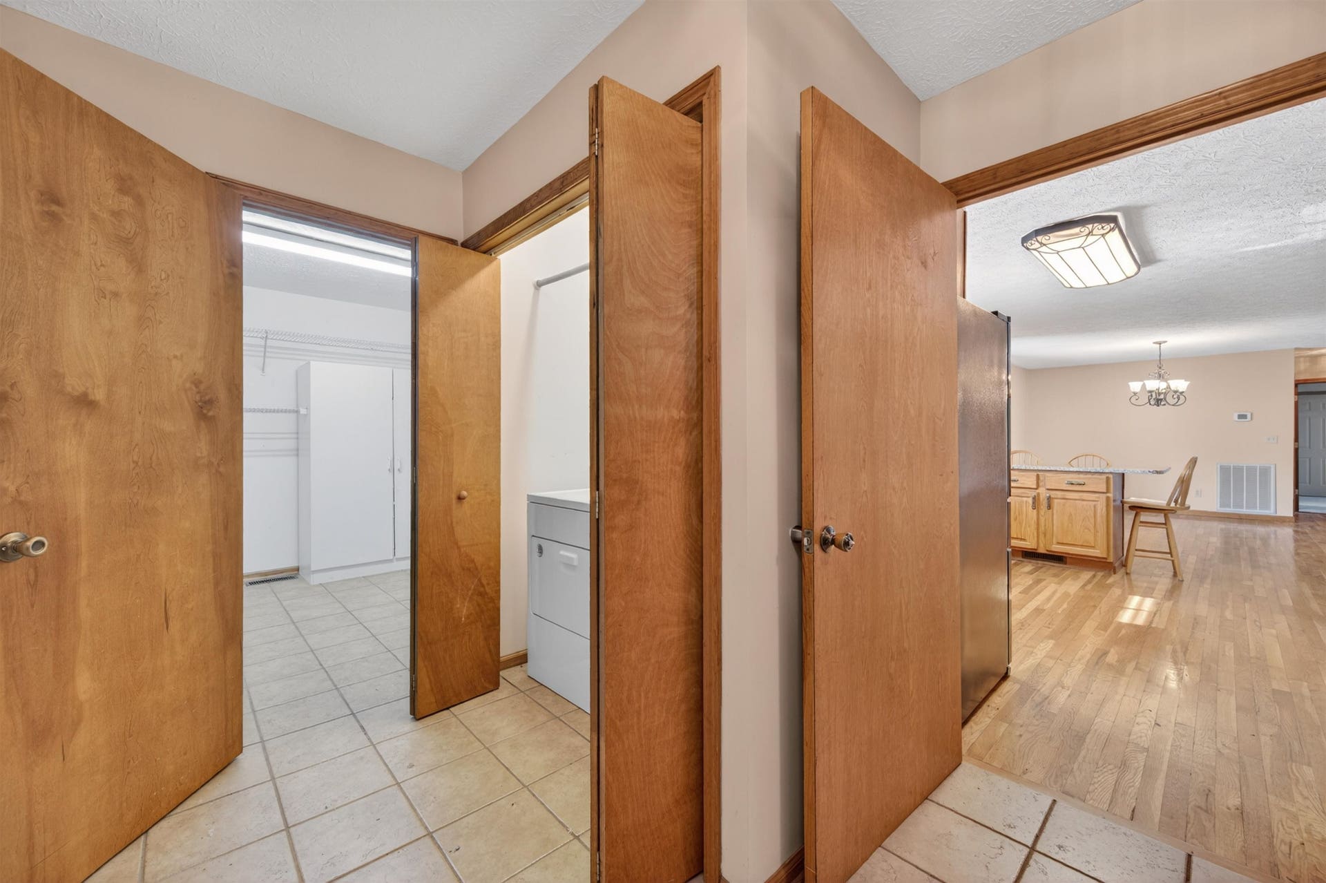 1210 VALLEY VIEW Drive, Pearisburg, VA 24134