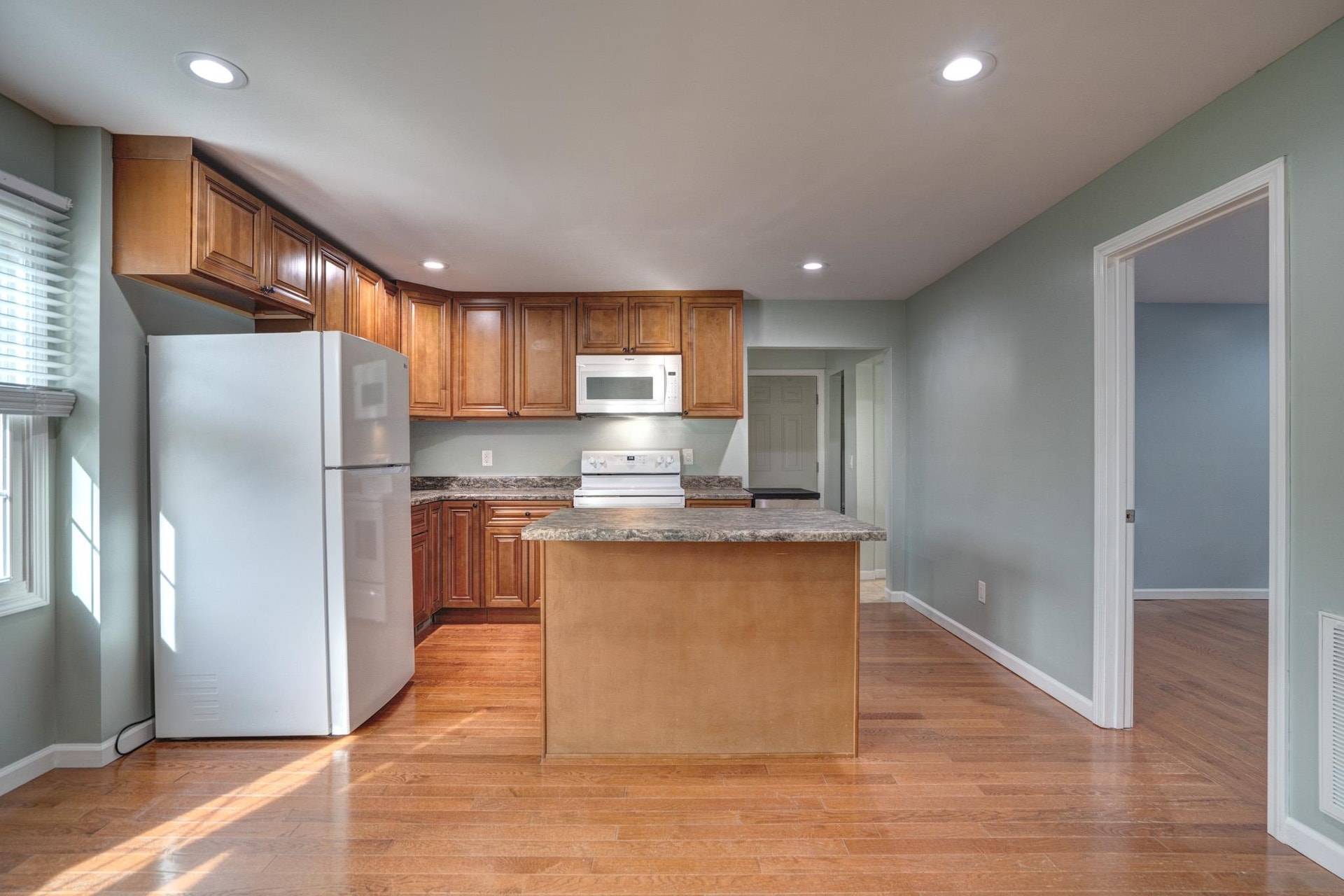 1215 MOOSE Drive, Christiansburg, VA 24073