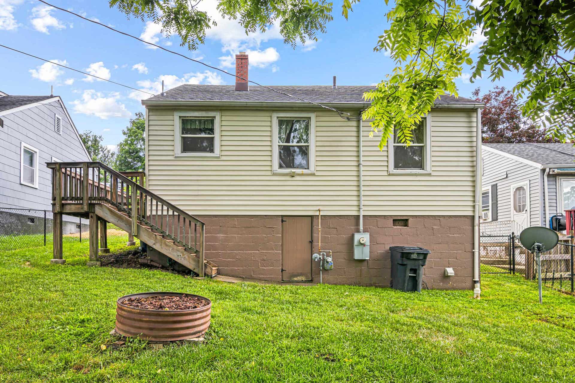 108 Monroe Street, Radford, VA 24141