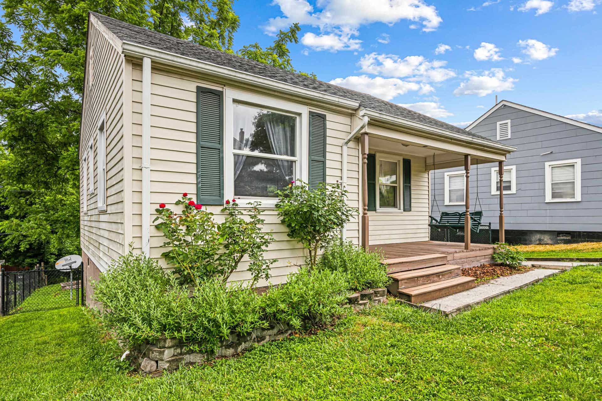108 Monroe Street, Radford, VA 24141