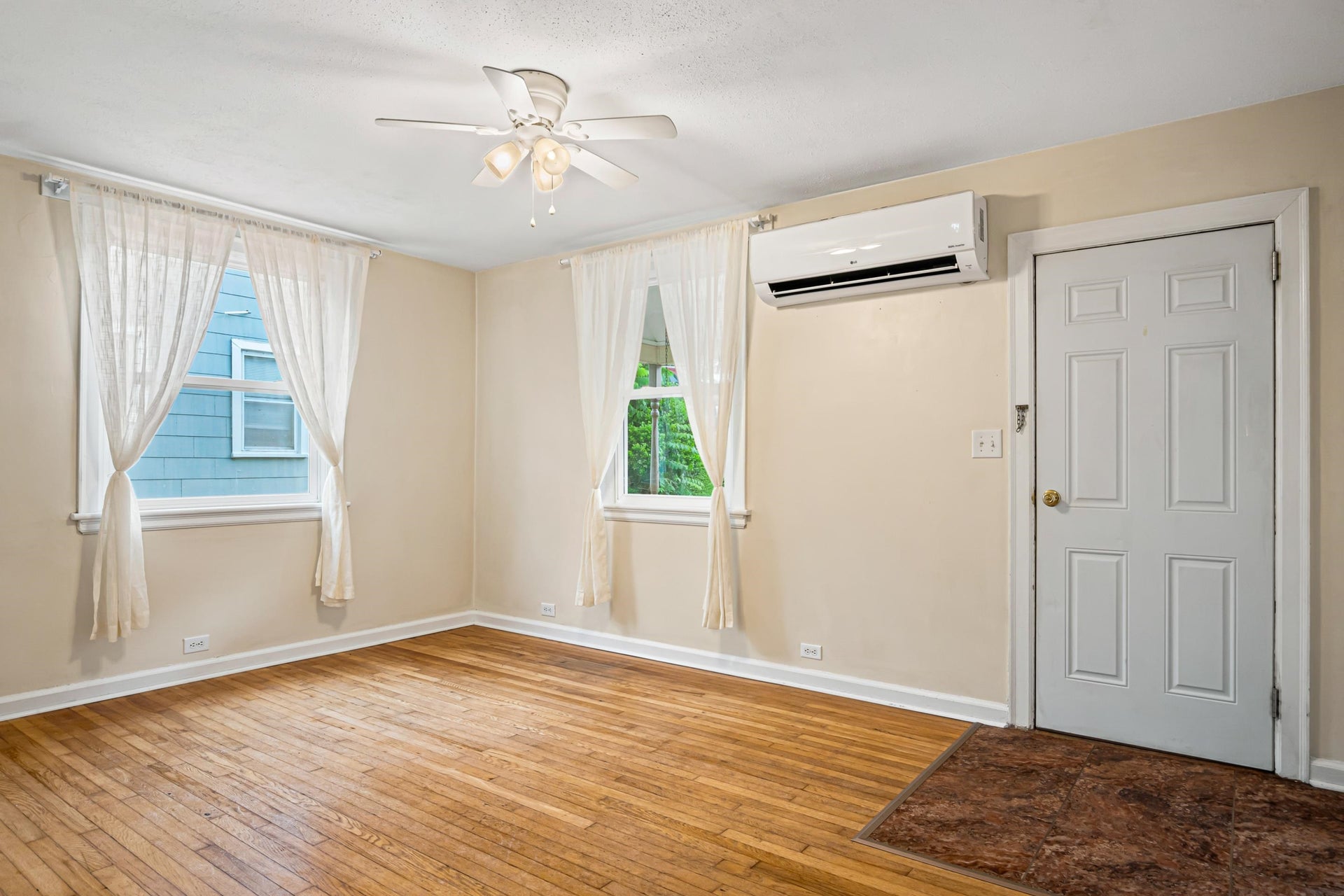 108 Monroe Street, Radford, VA 24141