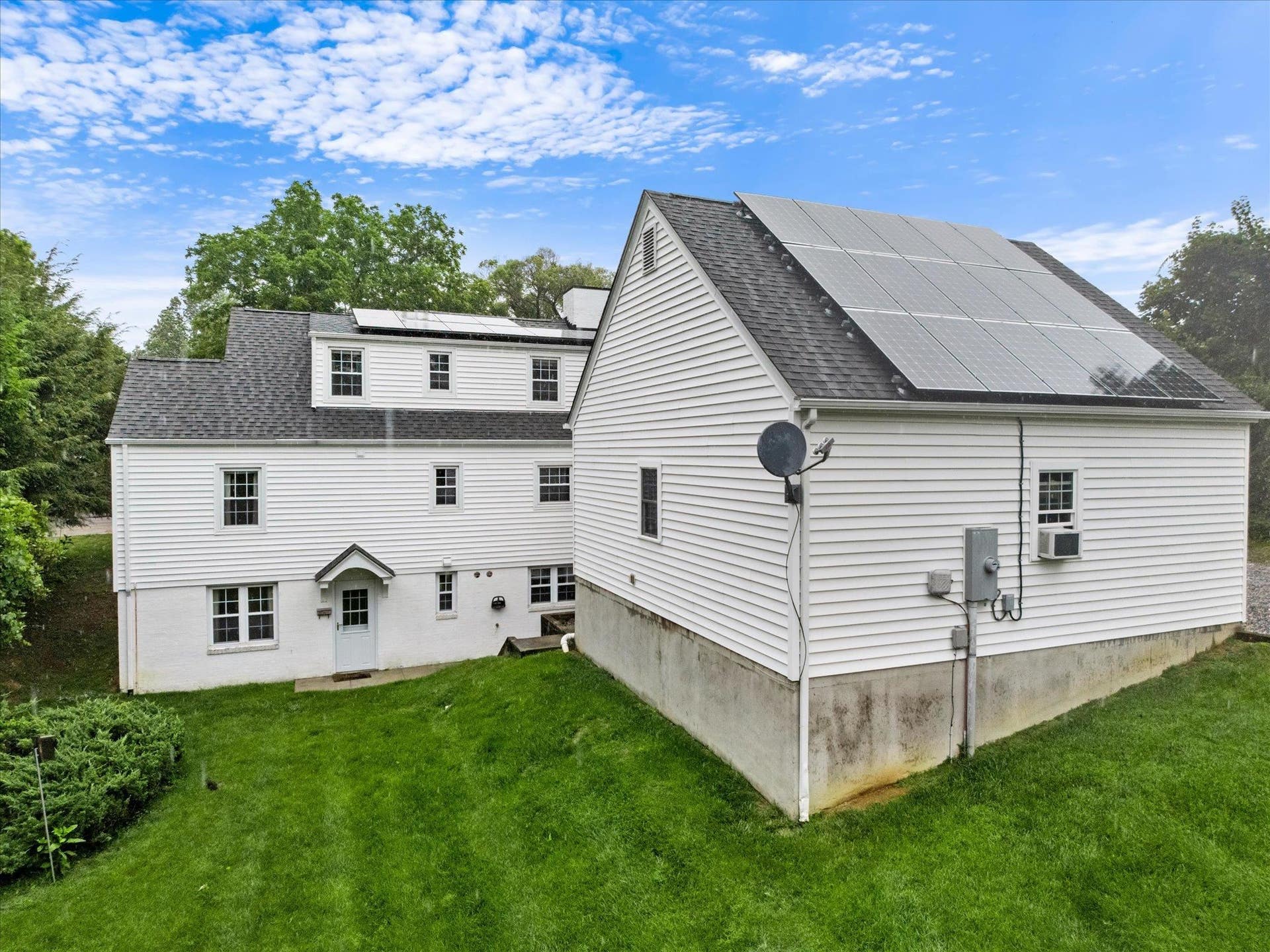 910 Preston Avenue, Blacksburg, VA 24060