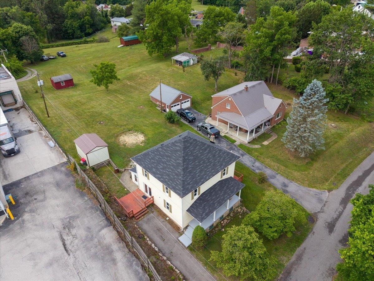 806 Church Avenue, Pearisburg, VA 24134