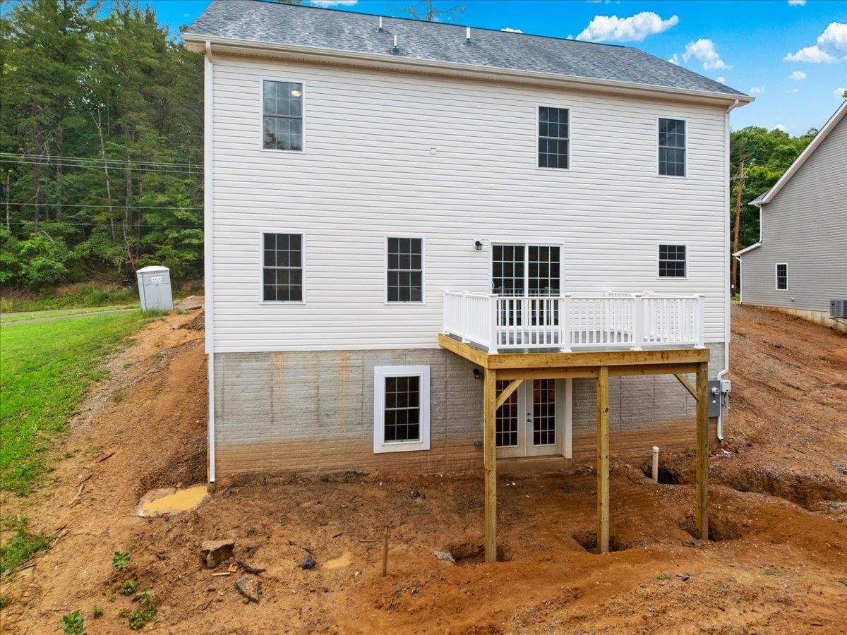 220 Bishop Road, Blacksburg, VA 24060