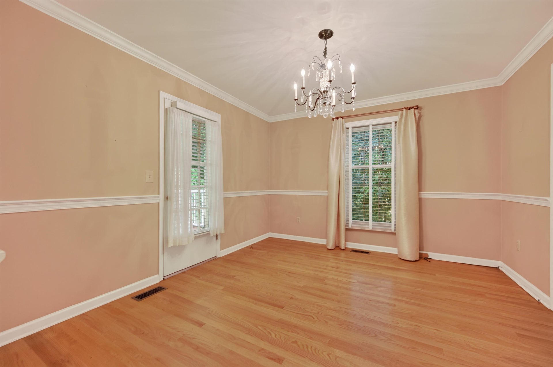 403 RIDGECREST Lane, Radford, VA 24141
