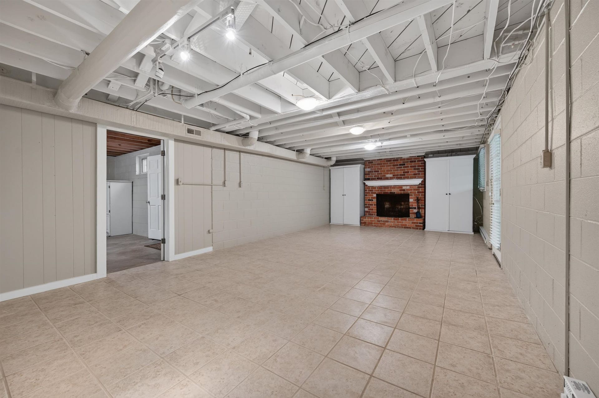 403 RIDGECREST Lane, Radford, VA 24141