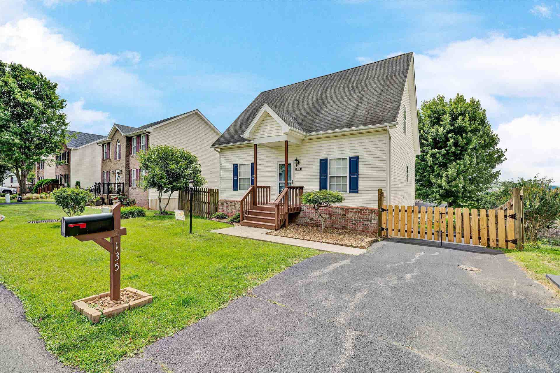 135 Wistaria Drive, Christiansburg, VA 24073