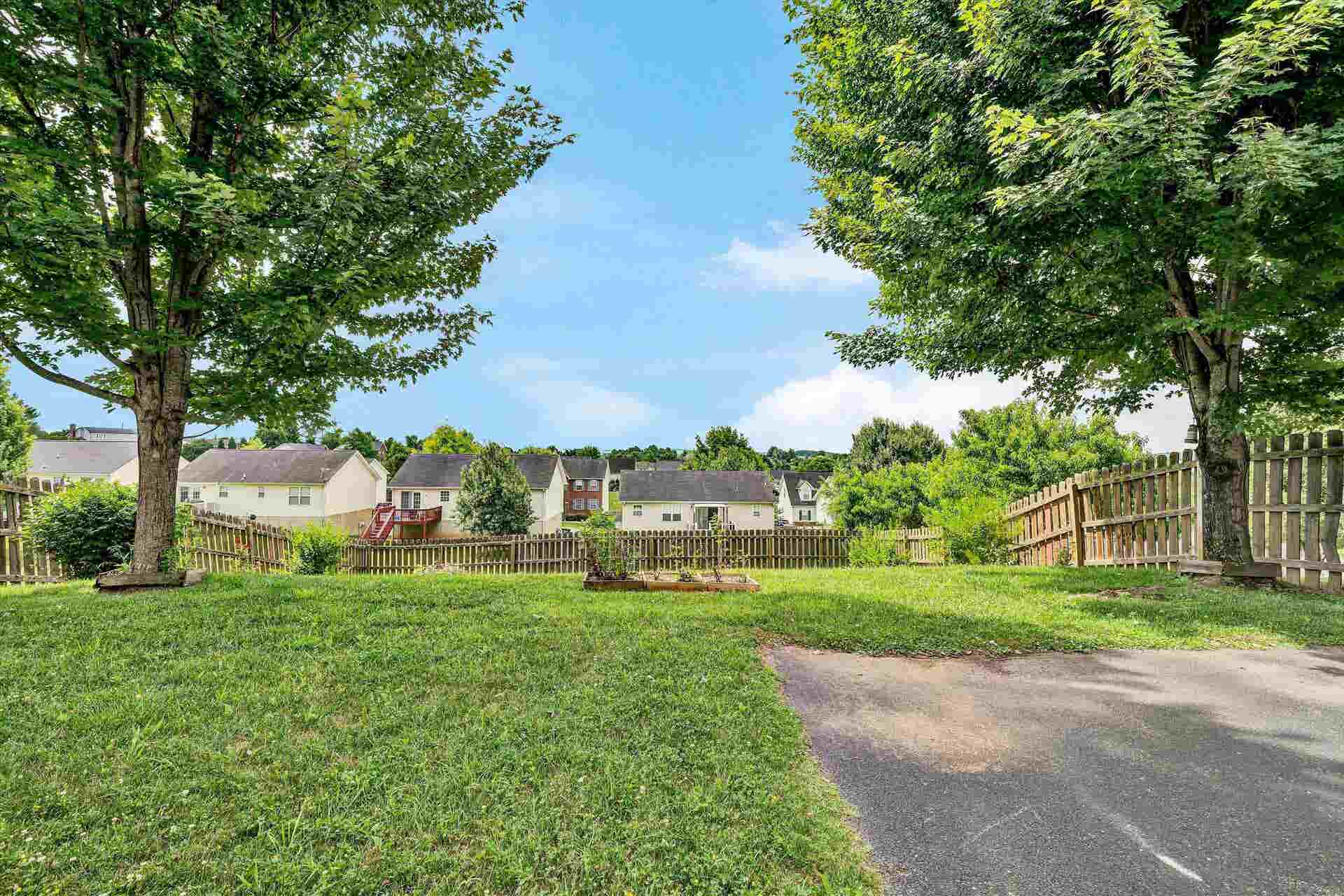 135 Wistaria Drive, Christiansburg, VA 24073