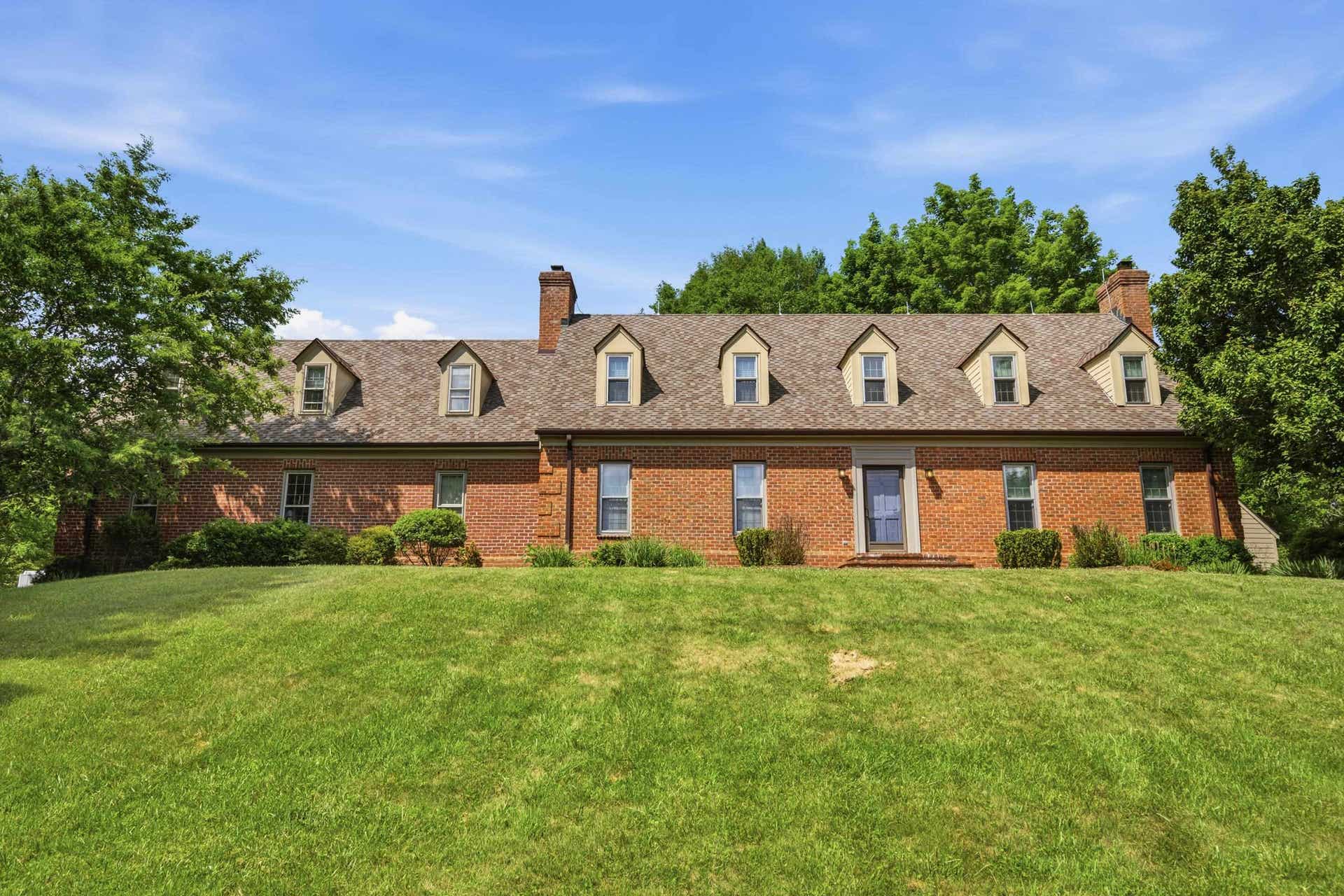 4299 Piney Woods Road, Christiansburg, VA 24073