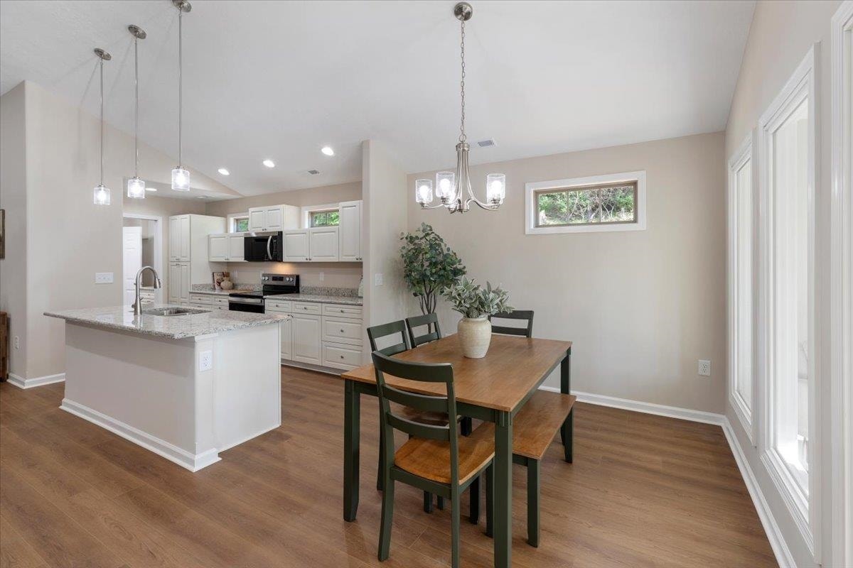 135 Naomi Lane, Radford, VA 24141