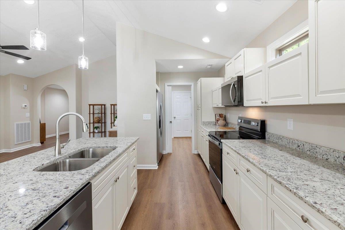 135 Naomi Lane, Radford, VA 24141