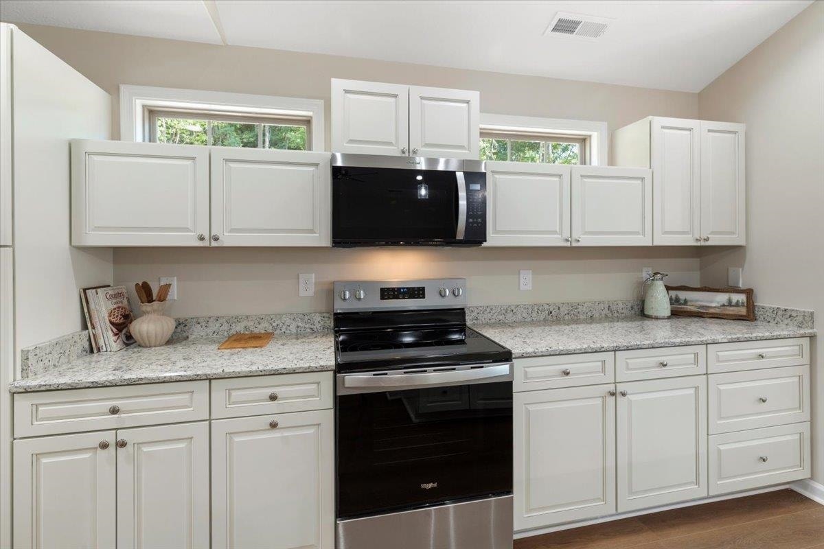 135 Naomi Lane, Radford, VA 24141