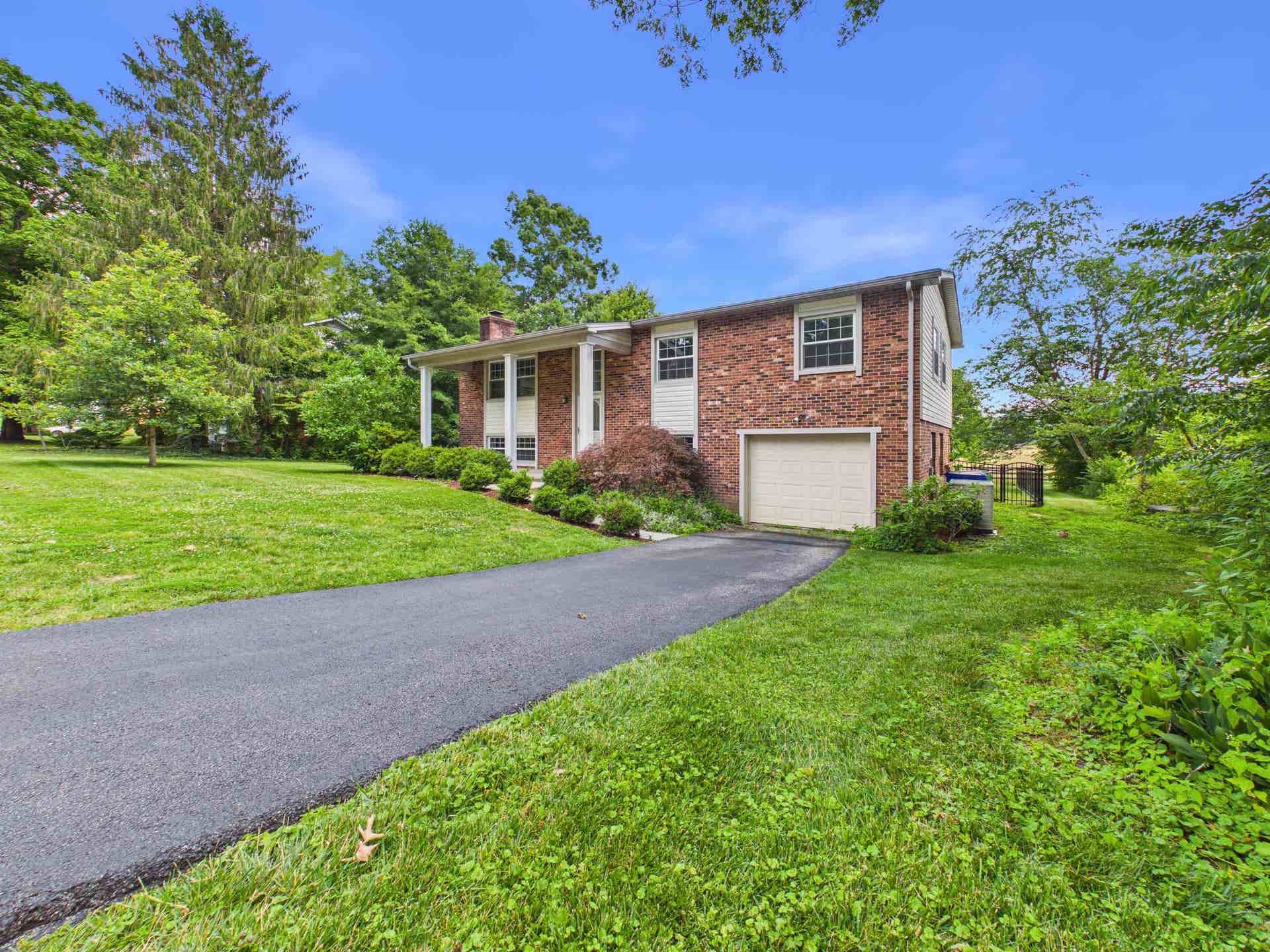2803 Mt Vernon Lane, Blacksburg, VA 24060