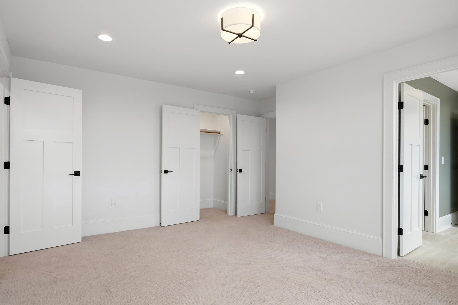 610 KELLY Lane, Blacksburg, VA 24060