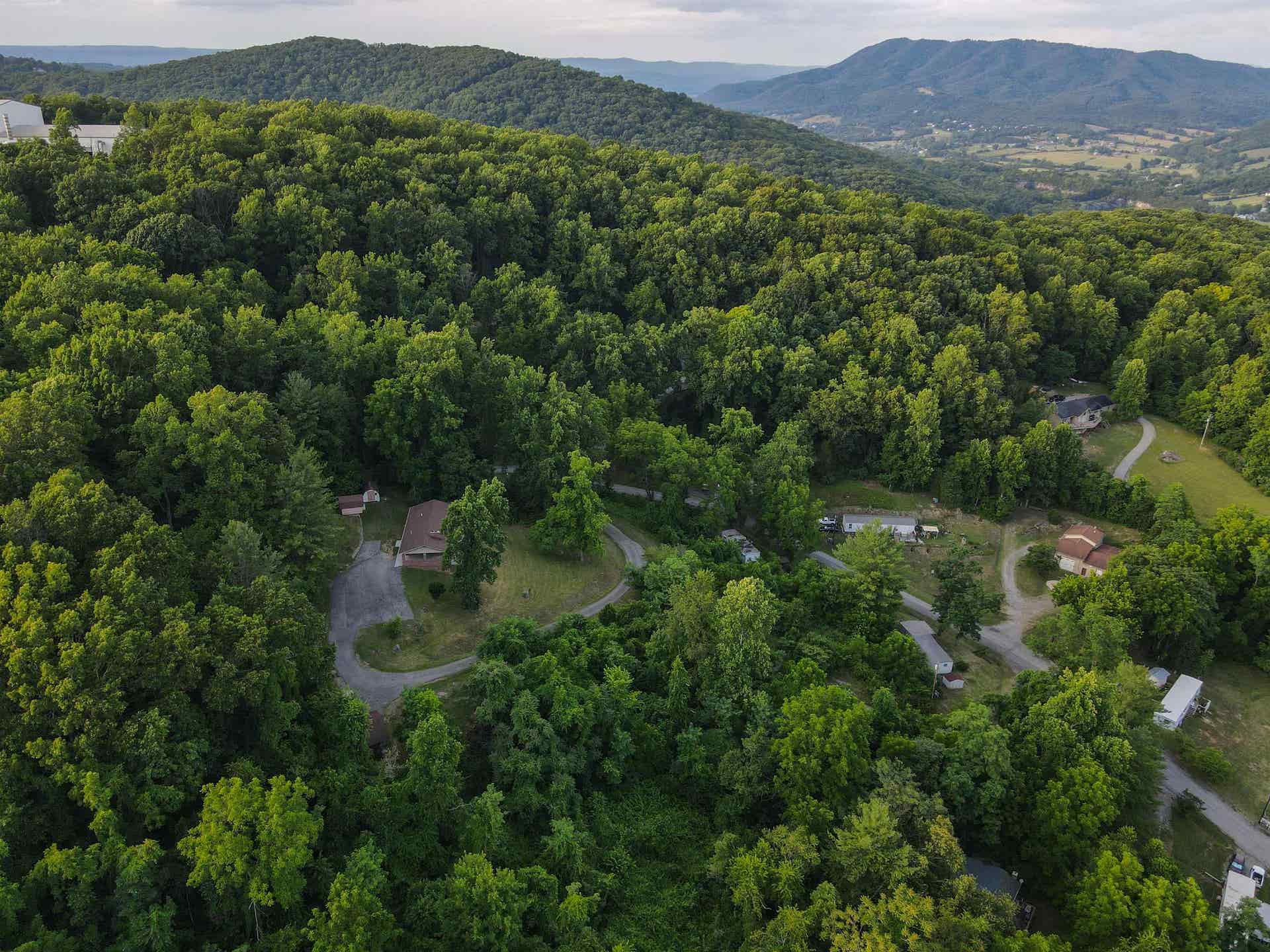 808 SUMMER Road, Blacksburg, VA 24060