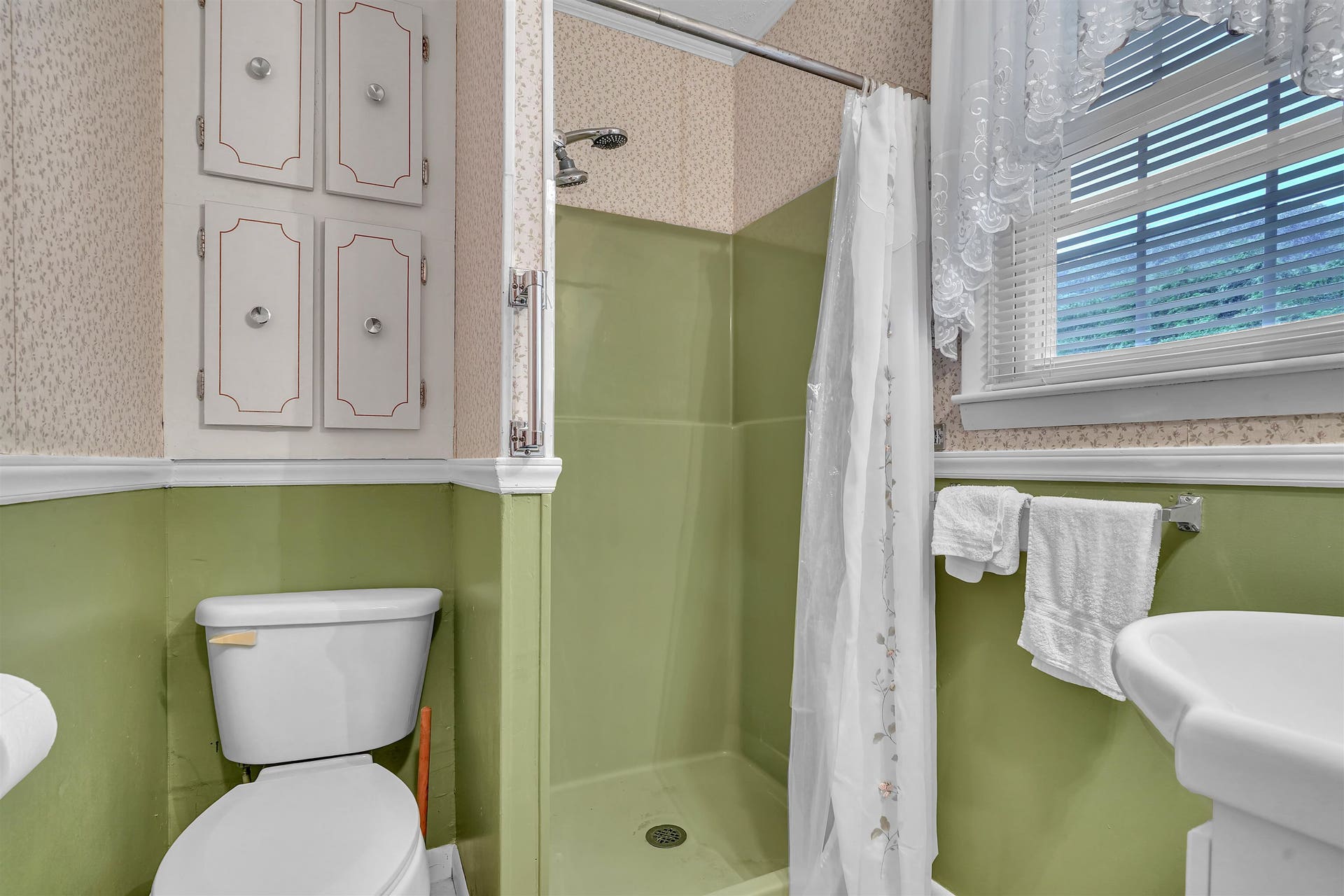 608 Cascade Drive, Pembroke, VA 24136