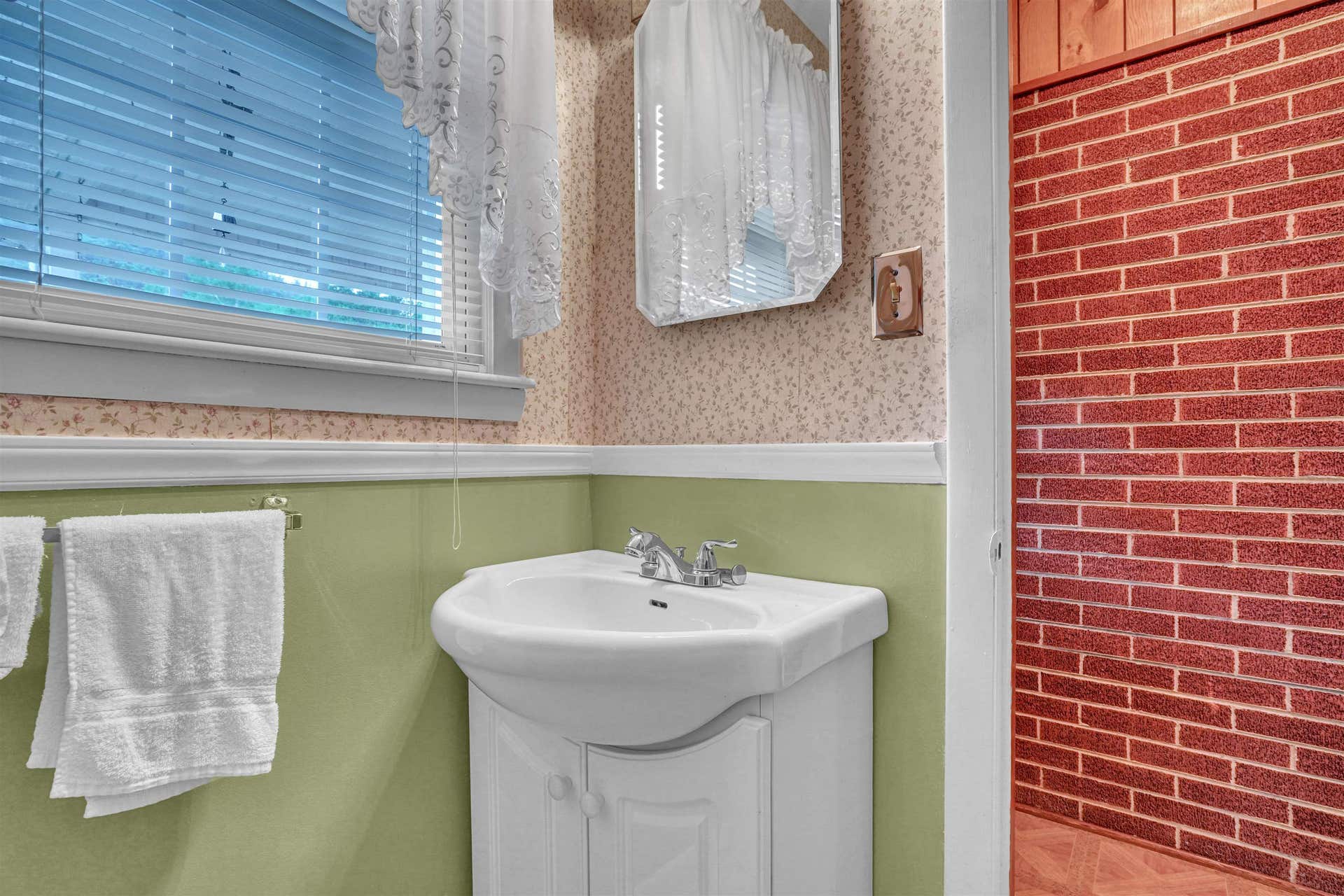 608 Cascade Drive, Pembroke, VA 24136