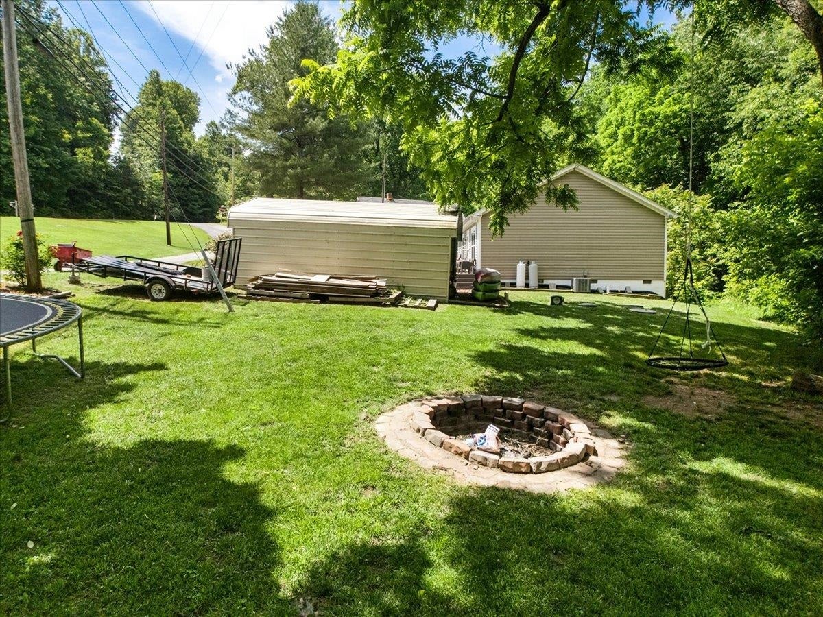 8379 Blackfish Drive, Radford, VA 24141
