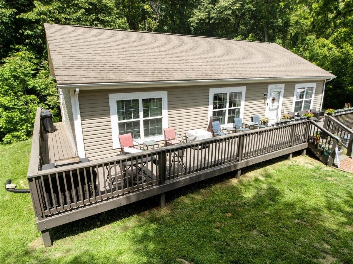 8379 Blackfish Drive, Radford, VA 24141