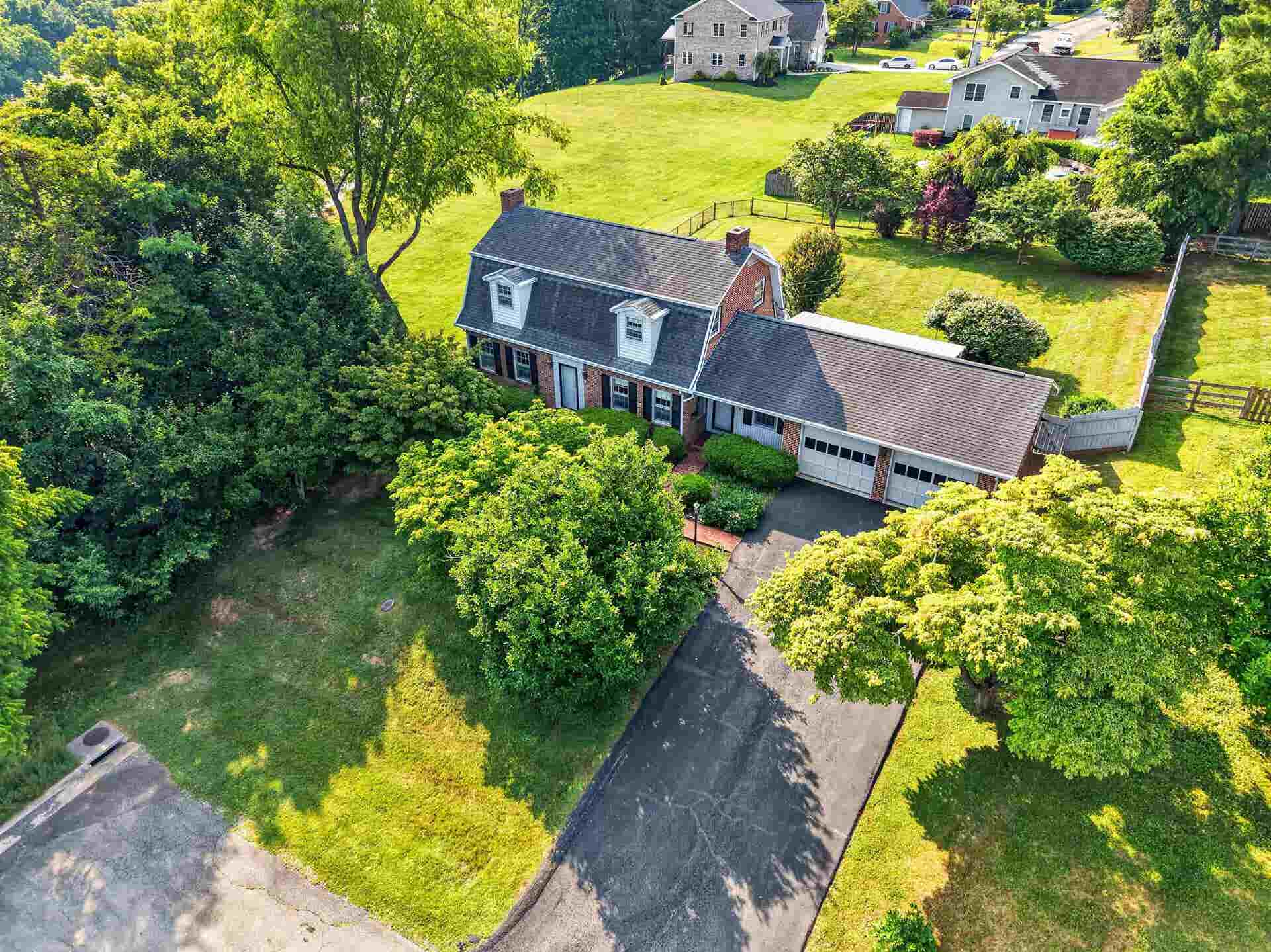 4 8th Street, Radford, VA 24141
